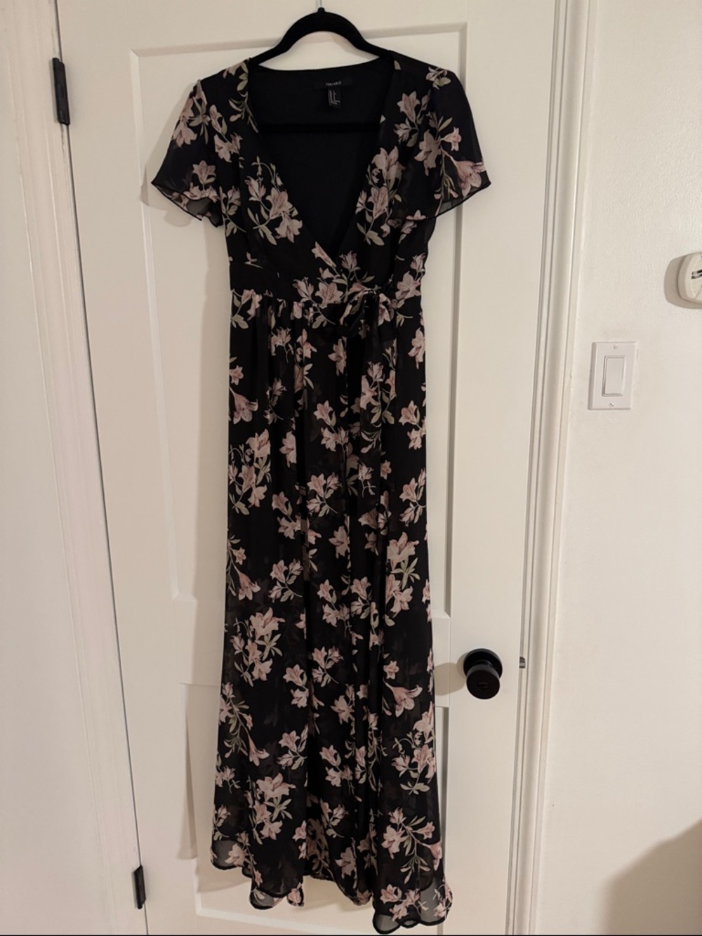 Forever 21 Women’s Black Floral Maxi Wrap Dress
